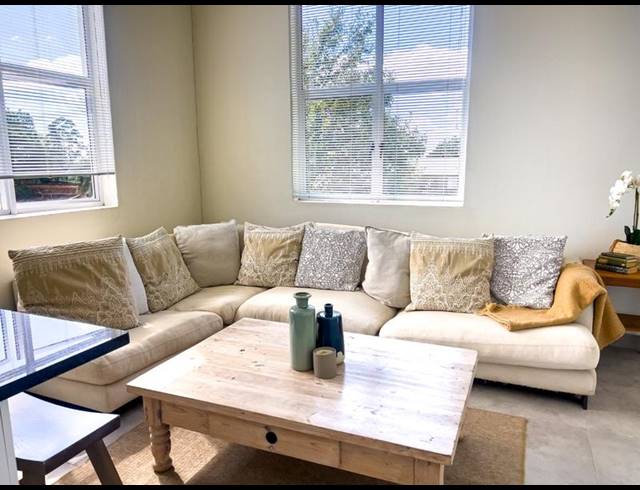 1 BEDROOM APARTMENT FOR SALE IN HILTON CENTRAL